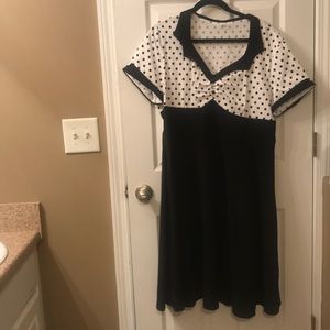 1950s Rockabilly Dress with Black Tulle (included)